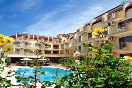 Hotel “Iris”