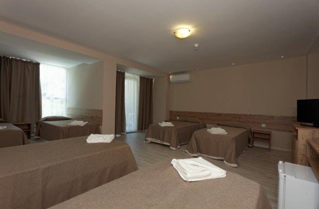 13-Serdica-room