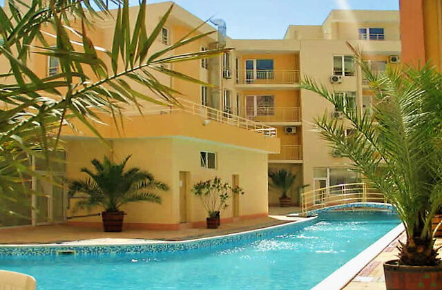 Palm_Court-1